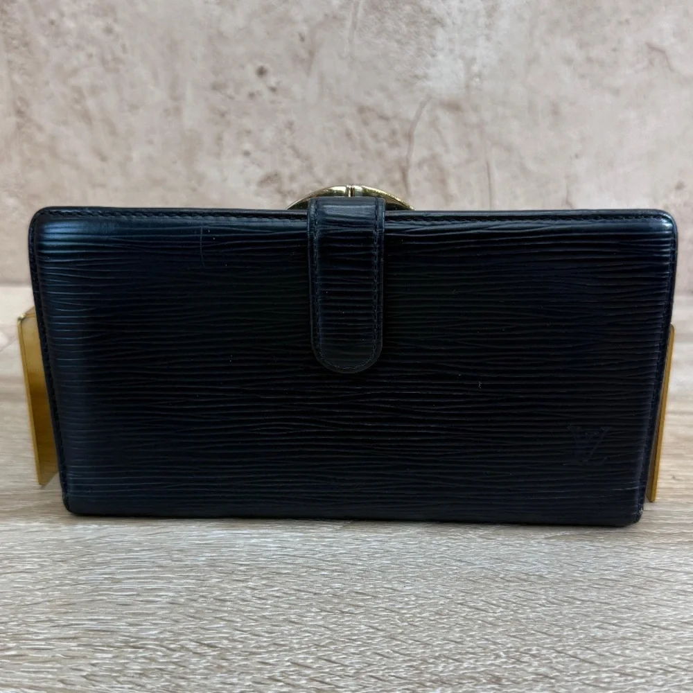 Louis Vuitton Black Epi Long Continental Kisslock Wallet - Picture 2 of 5